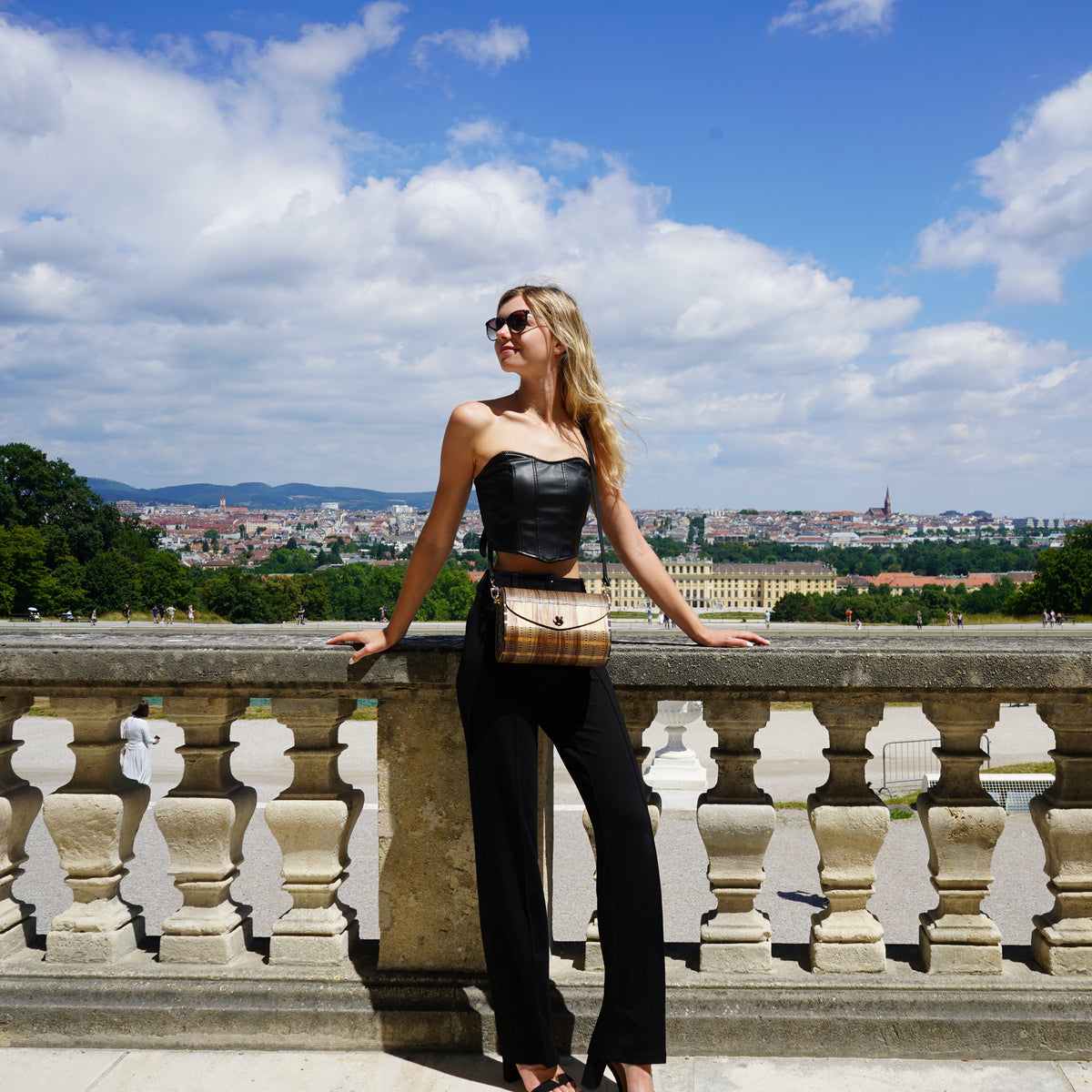 Design-Tasche Satin Nuss